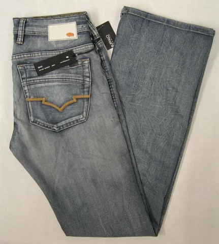 Buffalo BMO10409 King denim jeans, Men's Buffalo BM10409 King stretch, Buffalo low rise, slim boot, vintage worn denim jeans, Hamper's Jeans Toronto Ontario.