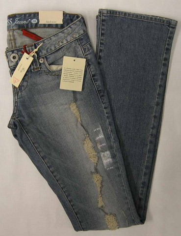 Guess Flirty denim jeans, Ladies Guess Flirty stretch, slim fit, low rise, straight leg flap pockets denim jeans, Hamper's Jeans Toronto Ontario