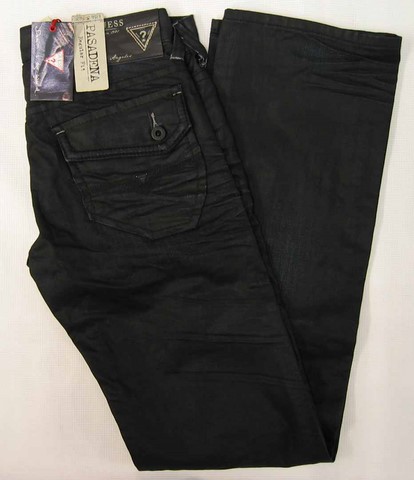 Guess Pasadena denim jeans, Men's Guess Pasadena regular fit, low rise, straight leg denim jeans, Hamper's Jeans Toronto Ontario.