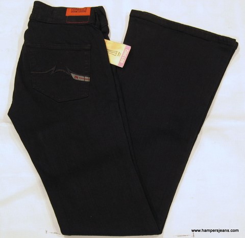 Parasuco 8013NQ jeans, Ladies Parasuco 8013NQ stretch, jet black, low rise, flare leg, double waist button jeans, Hamper's Jeans Toronto Ontario.