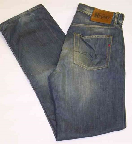 Replay Kuma jeans, Replay Kuma light weight denim, straight leg jeans with blasting, Hamper's Jeans Toronto Ontario.