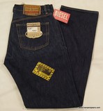 Diesel Keetar jeans, Diesel Made in Italy regular rise, straight leg button fly dark blue wash jeans, Hamper's Jeans Toronto Ontario.