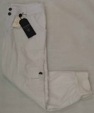 Guess Cargo Capri, ladies Guess Cargo Capri, stretch low rise, white denim jeans, Hamper's Jeans Toronto Ontario.