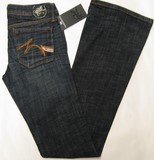 Parasuco 8-Jolie jeans, Parasuco stretch 8-Jolie jeans, low rise, slim fit, flare leg stretch jeans, Hamper's Jeans Toronto Ontario.